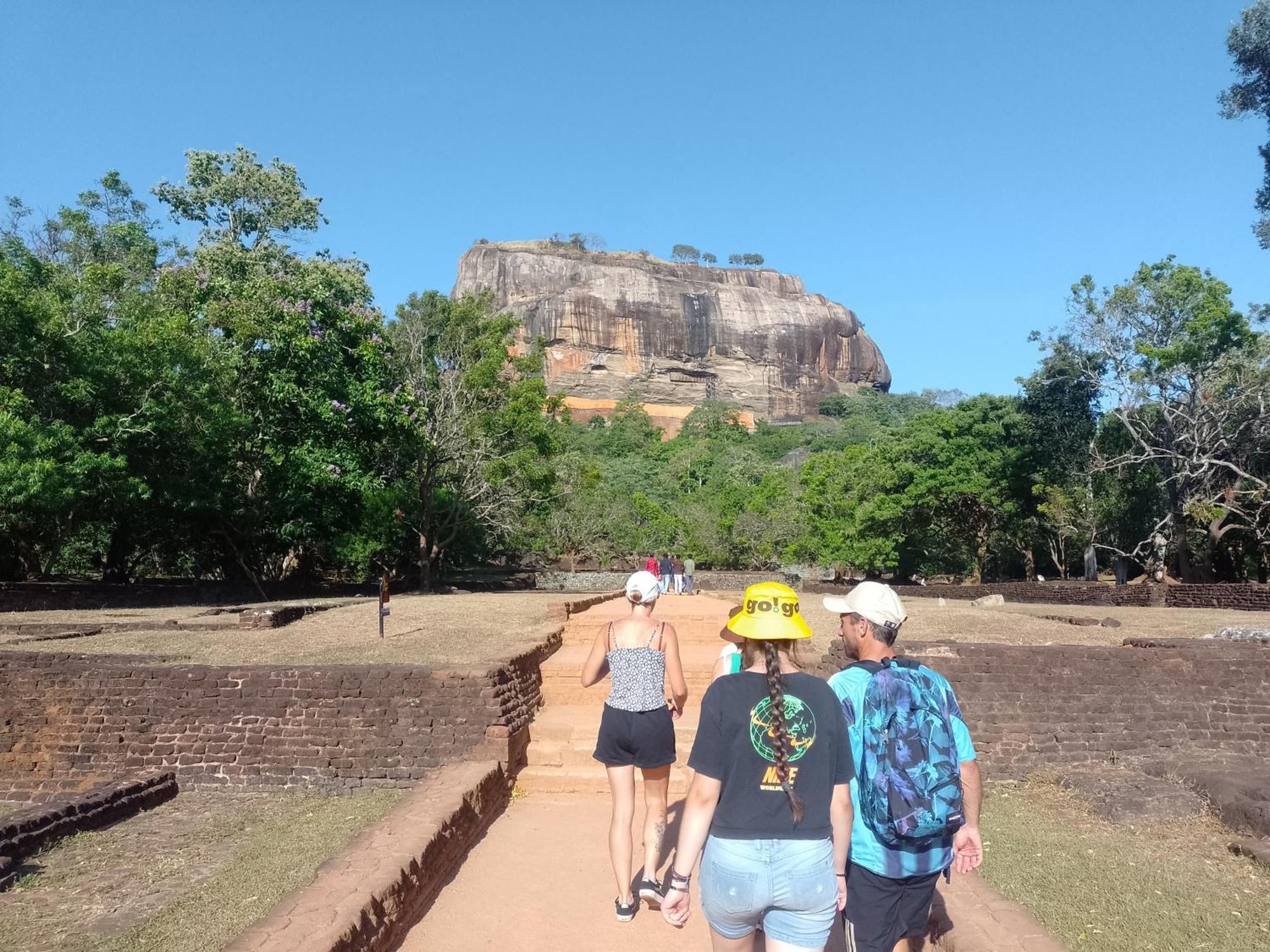 Appartamento Kon Tree Shade Dambulla Esterno foto
